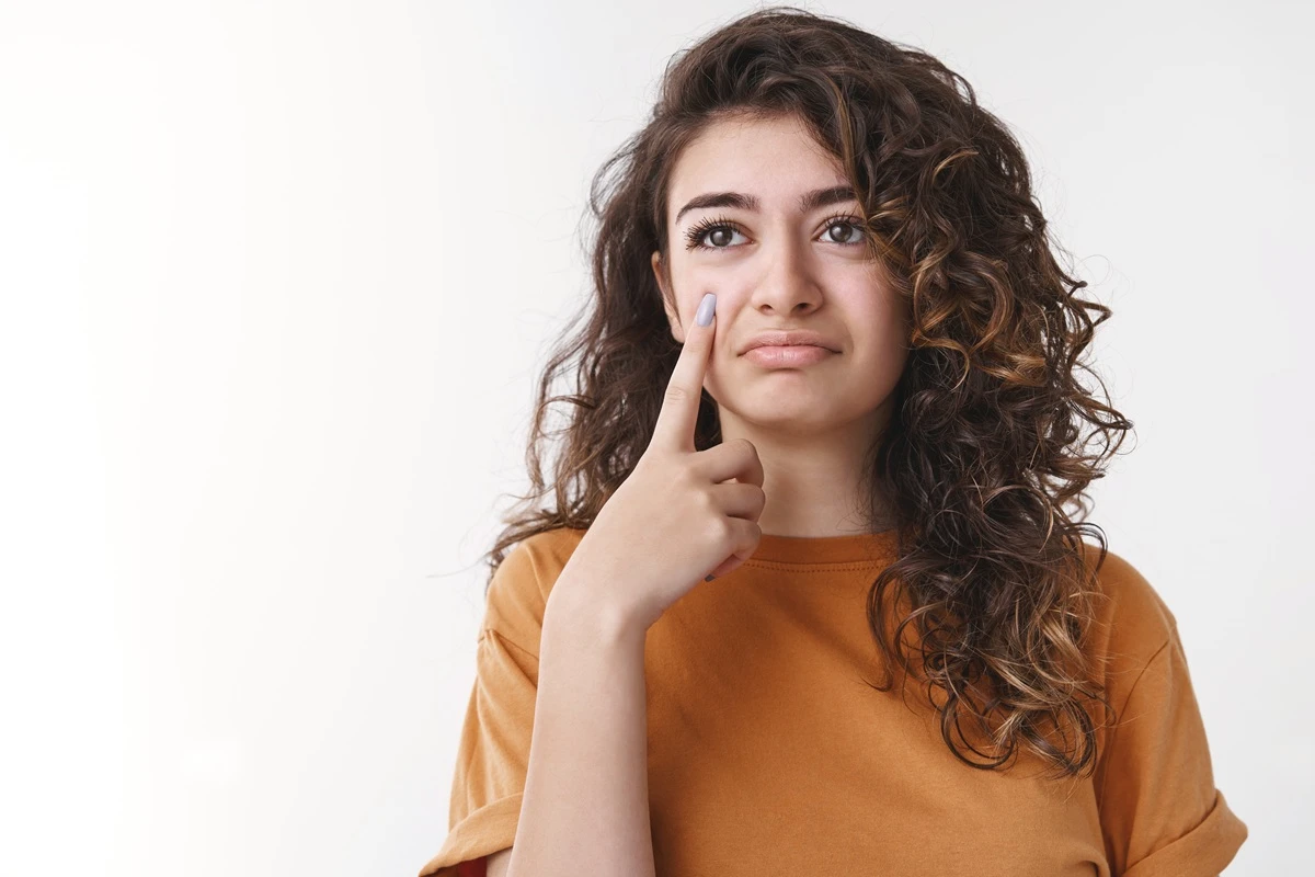 How to Use Skin Supplements for Acne-Prone Skin