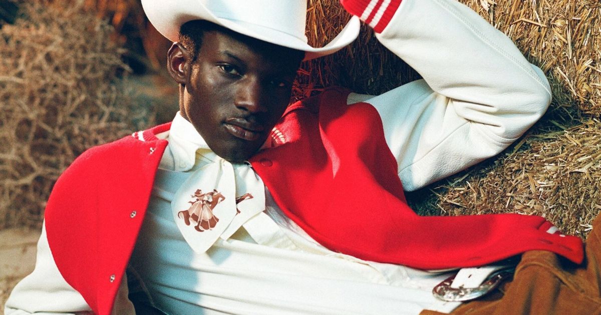 White Pants Outfit Red Shirt Jeans Combination 23+ Thousand Brown